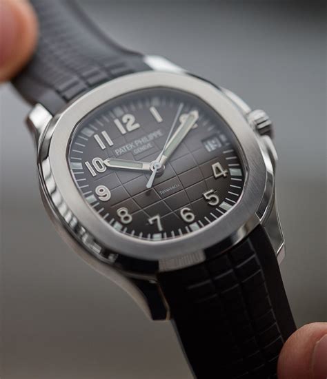 aquanaut patek philippe price|patek philippe aquanaut 5167 price.